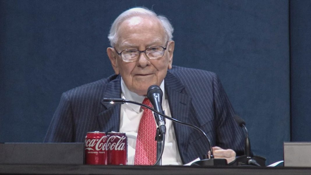 Berkshire shares left behind as S&P 500 rallies to record high