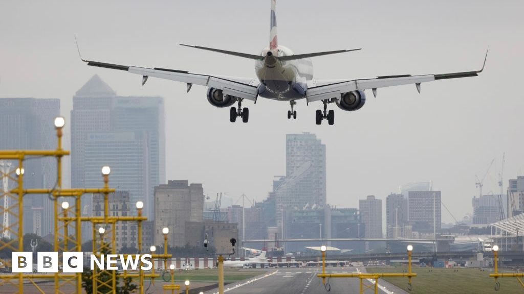 Airlines can cancel flights in advance over fuel shortages under new plans