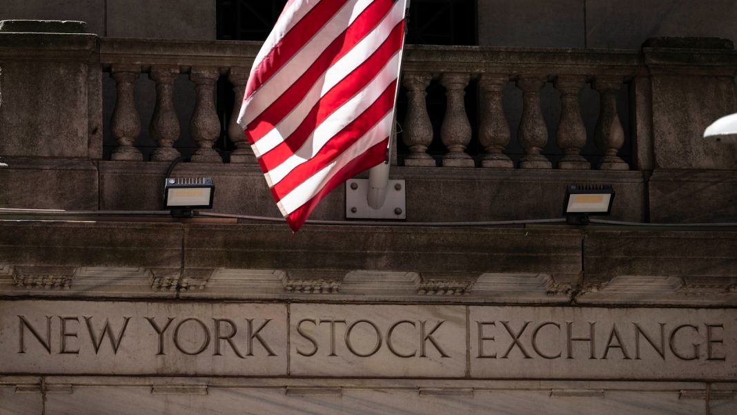 US stocks edge further from their records as oil prices keep swinging