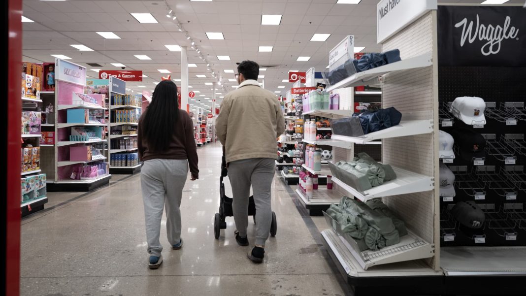 Investor Stephanie Link looks for strong brands making a comeback. This retailer fits the bill
